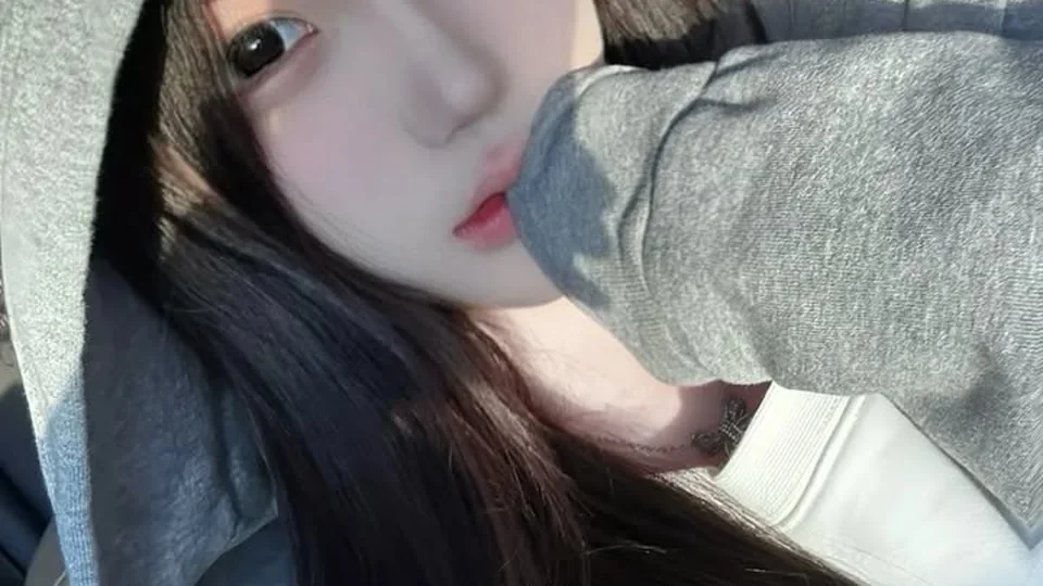 喜歡妳KTV公開社群人物素材，非店面或包廂照片